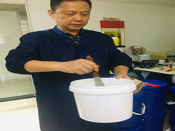 玻璃与玻璃之间填充硅凝胶,深圳市利来w66旗舰厅·(中国区)官方网站